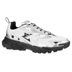 Louis Vuitton Runner Tatic Sneaker White / Black