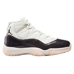 Nike Air Jordan 11 Sneakers / Trainers White / Black / Pink