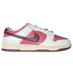 Nike Dunk Low Sneakers / Trainers Red / White / Beige / Cream / Wine Read