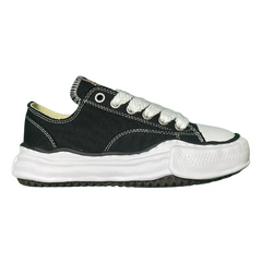 Maison Mihara Yasuhiro Sneakers / Trainers Black / White