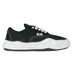 Maison Mihara Yasuhiro Sneakers / Trainers Black / White