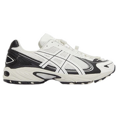 Asics Gel Kahana TR V4 Trainers / Sneakers Black / White
