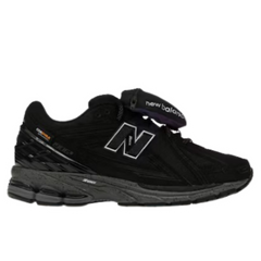 New Balance x thisisneverthat 1906R Sneakers / Trainers Black / Purple