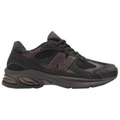New Balance 2010 Trainers / Sneakers Black / Brown