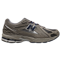 New Balance x thisisneverthat 1906R Sneakers / Trainers Brown Black